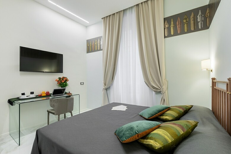 Hotel Cavour Suites Guest House