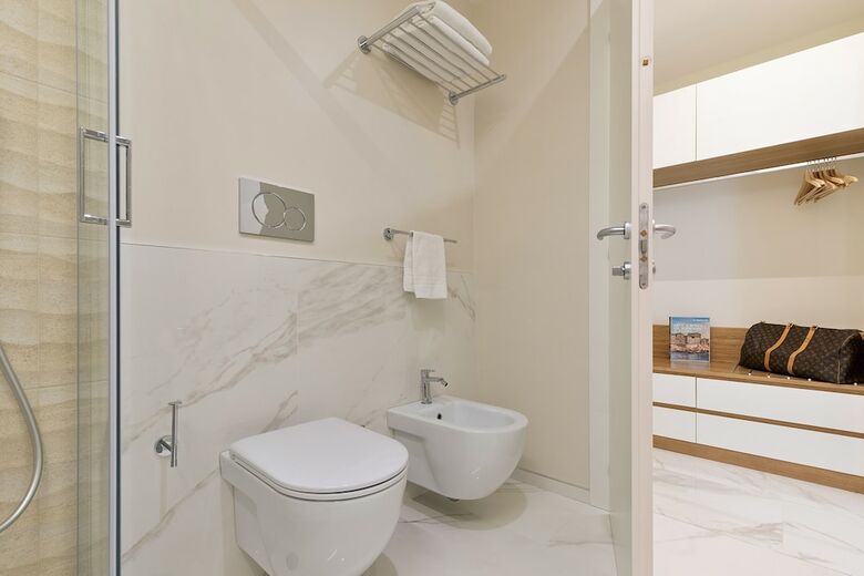 Hotel Cavour Suites Guest House