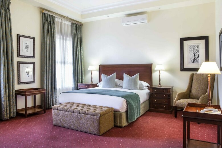 Faircity Quatermain Hotel