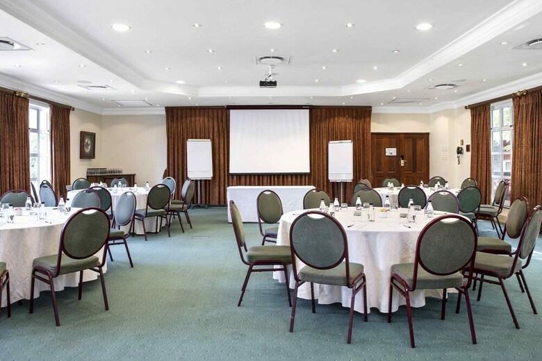 Faircity Quatermain Hotel