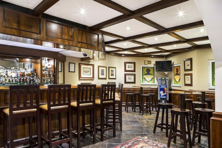 Faircity Quatermain Hotel