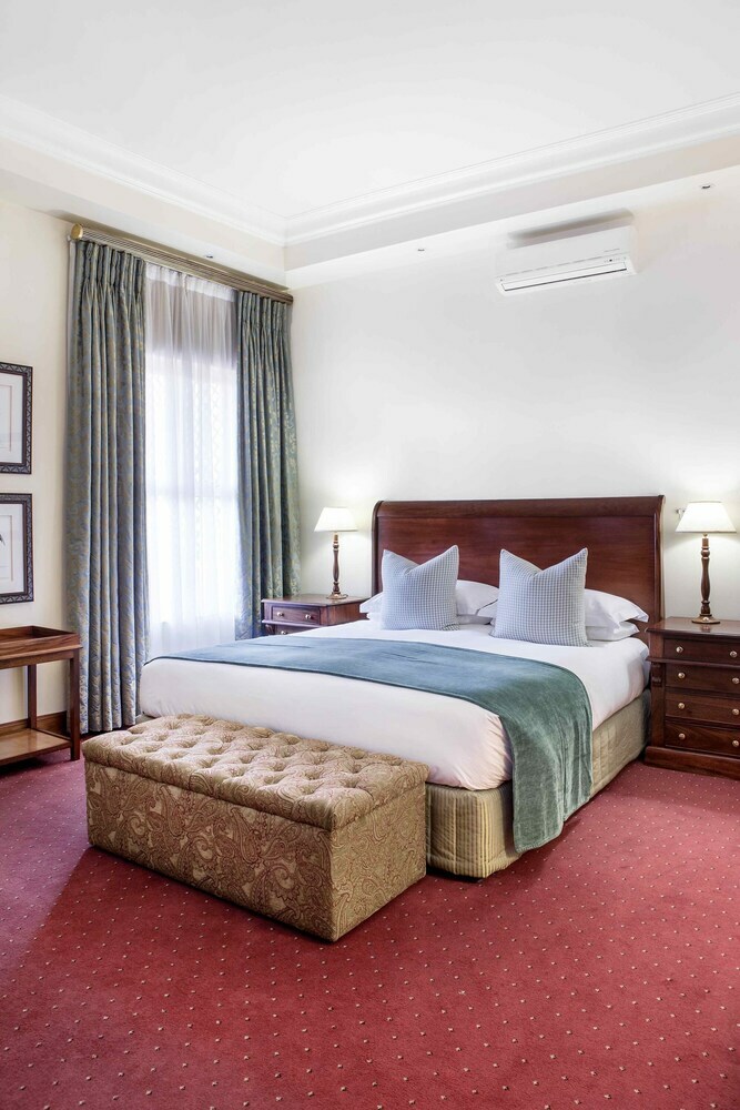 Faircity Quatermain Hotel