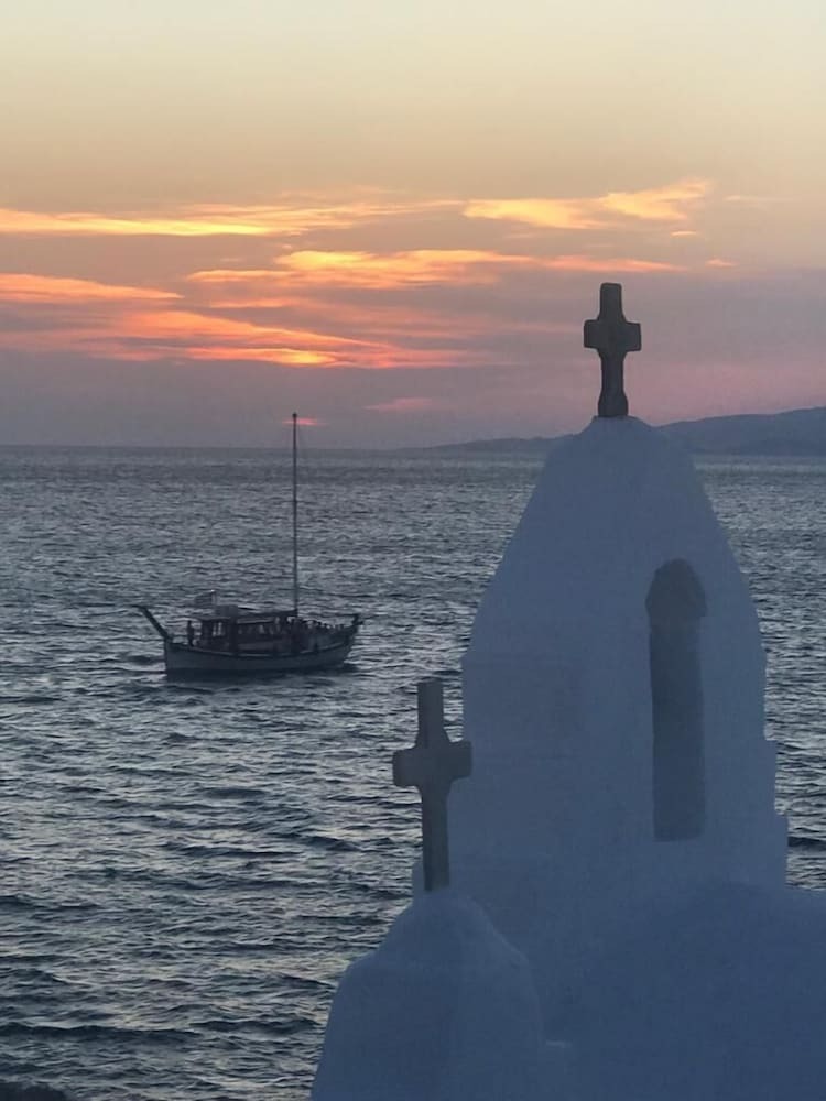 Hotel Paraportiani Guesthouse