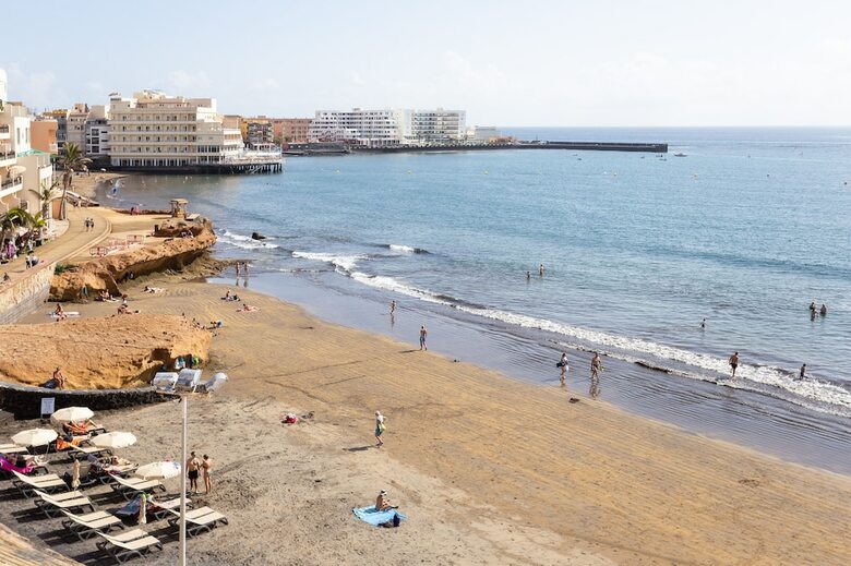 Beach Life Apartment, Exclusive Seafront Triplex