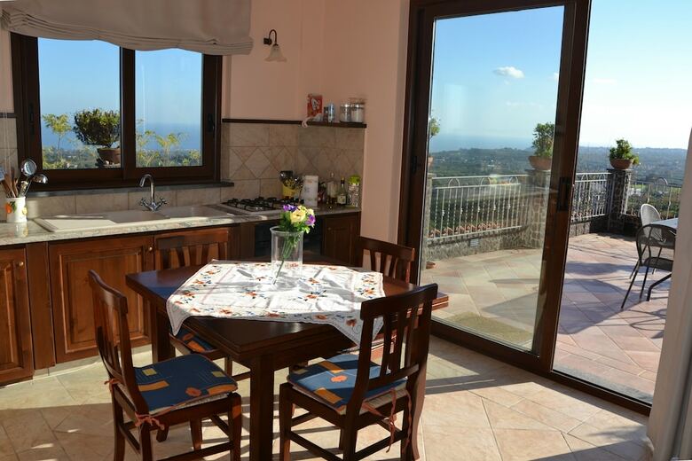 Apartamento Villa Etnamare