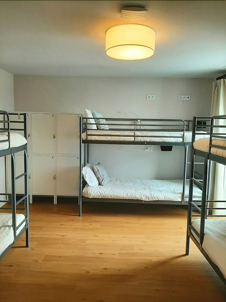 Hostal The Holy Cow - Hostel & Suites