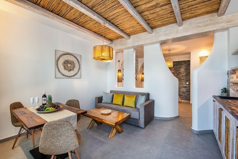 Hotel Abasa Suites