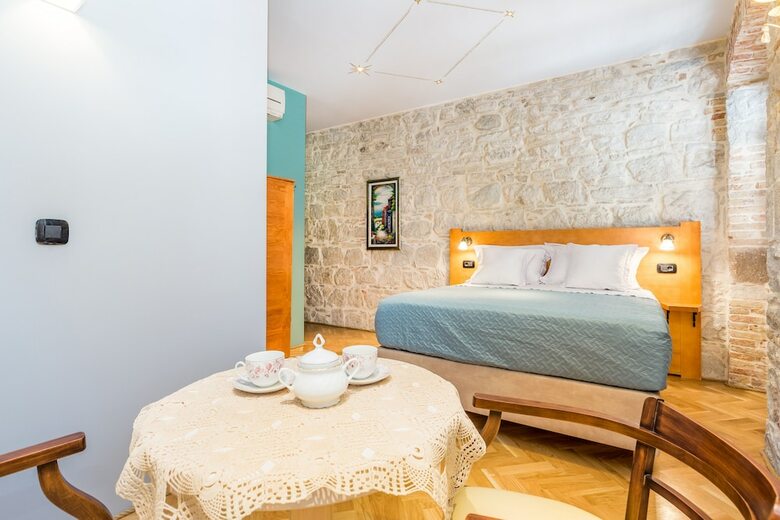 Hotel Captain's Guest House