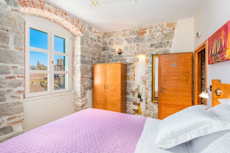 Hotel Captain's Guest House