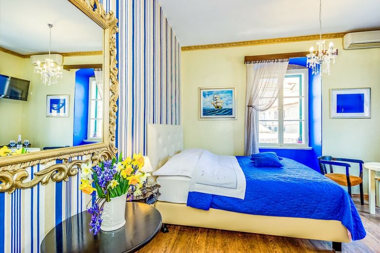 Hotel Captain's Guest House