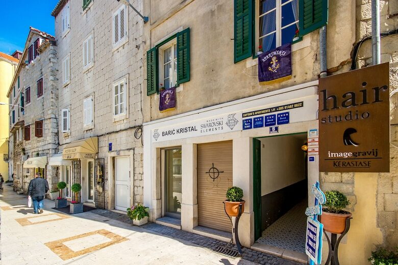 Hotel Captain's Guest House