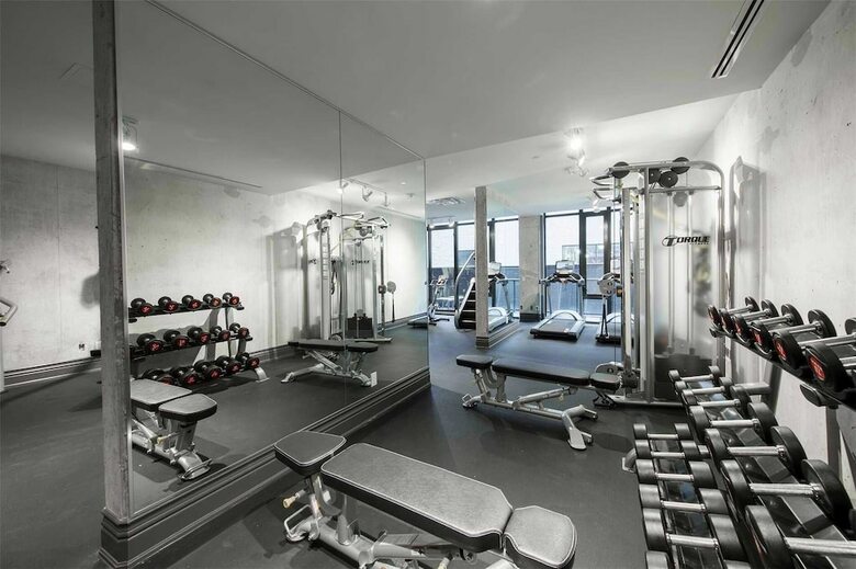 Apartamentos Queen St West Designer Executive Suites