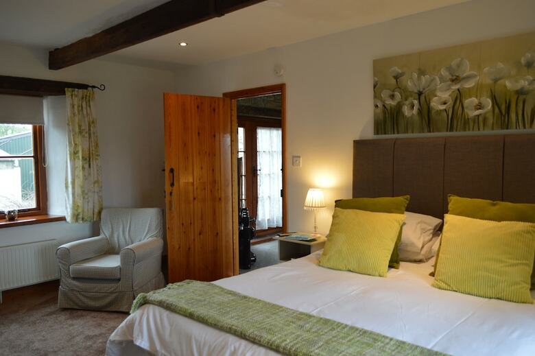 Bed & Breakfast Treliver Farm