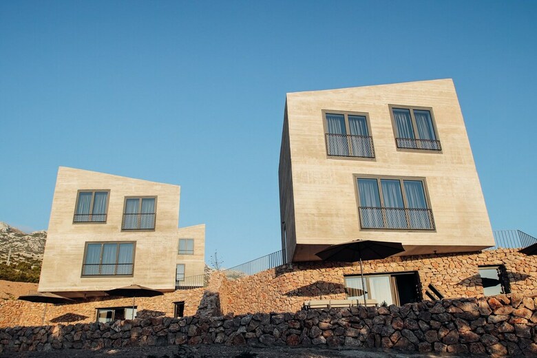 Lukovo Villas