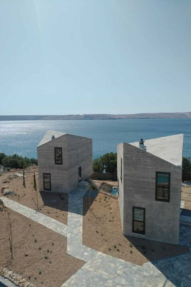Lukovo Villas