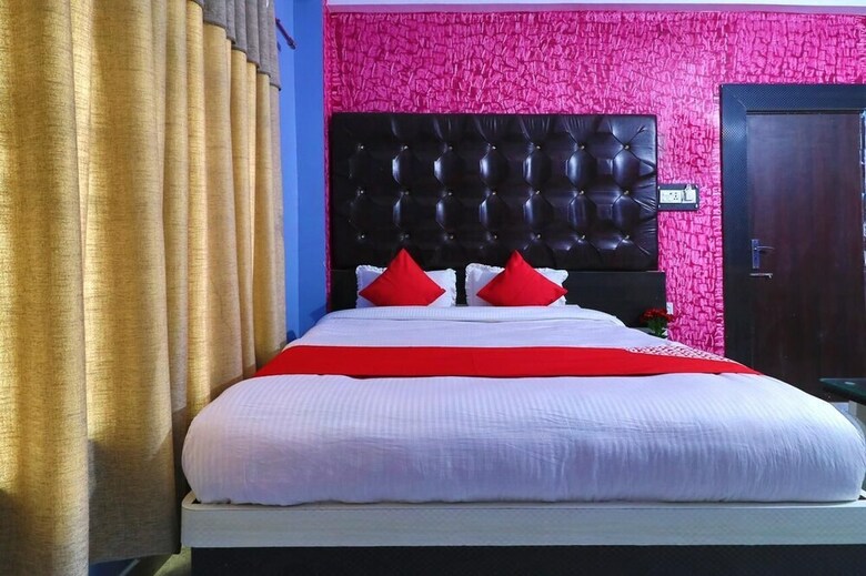 Oyo 696 Hotel Tirupati