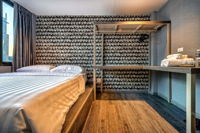 Hostal Happy Station Hostel
