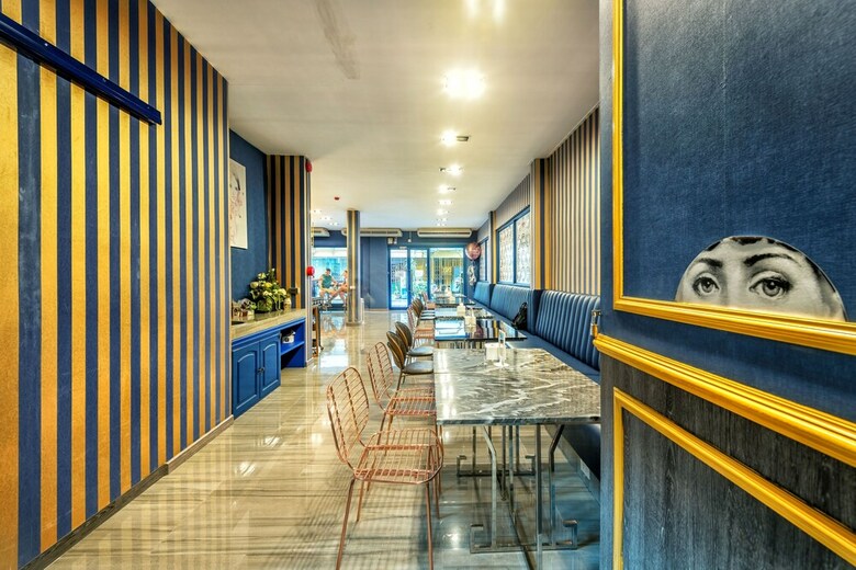 Hostal Happy Station Hostel