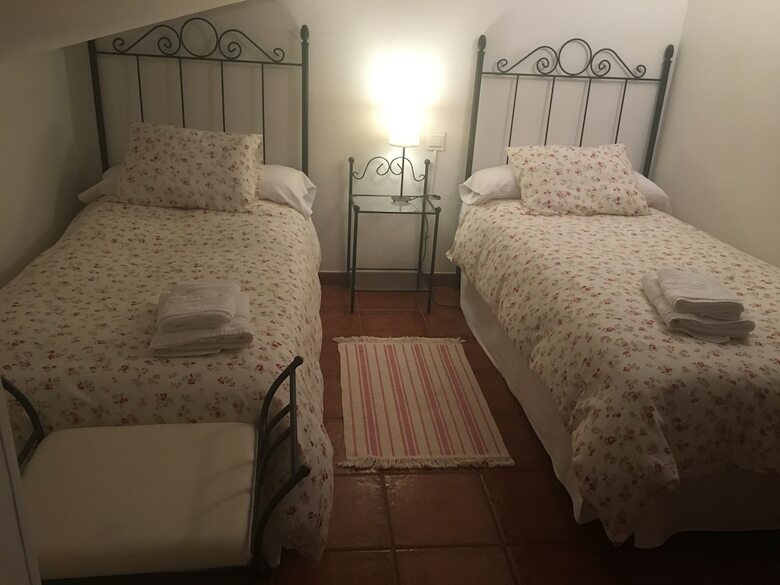 Apartamentos Alojamientos El Horno