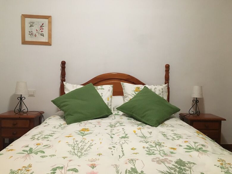 Apartamentos Alojamientos El Horno