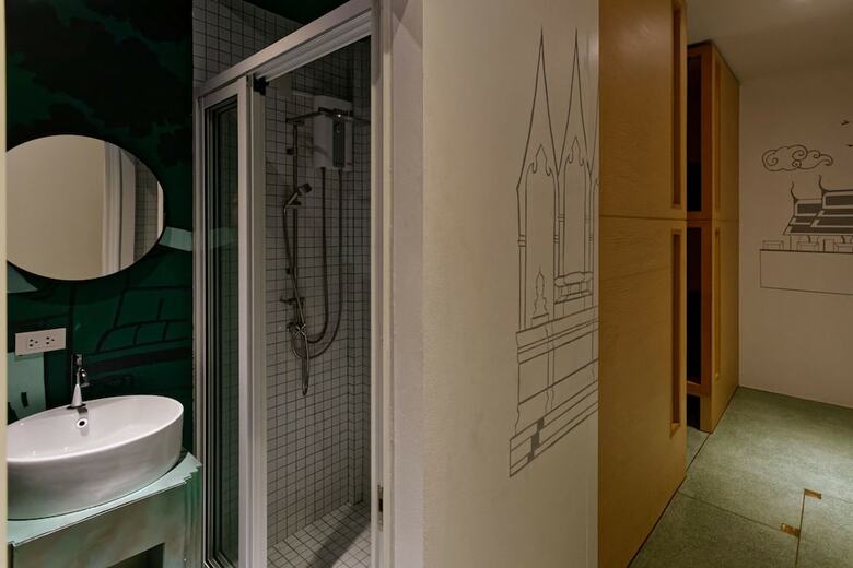 Hostal Phan Fa Heritage - Hostel