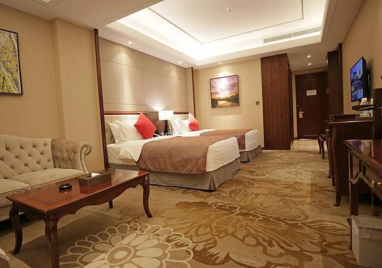 Yinjian Jianguo Hotel Heihe