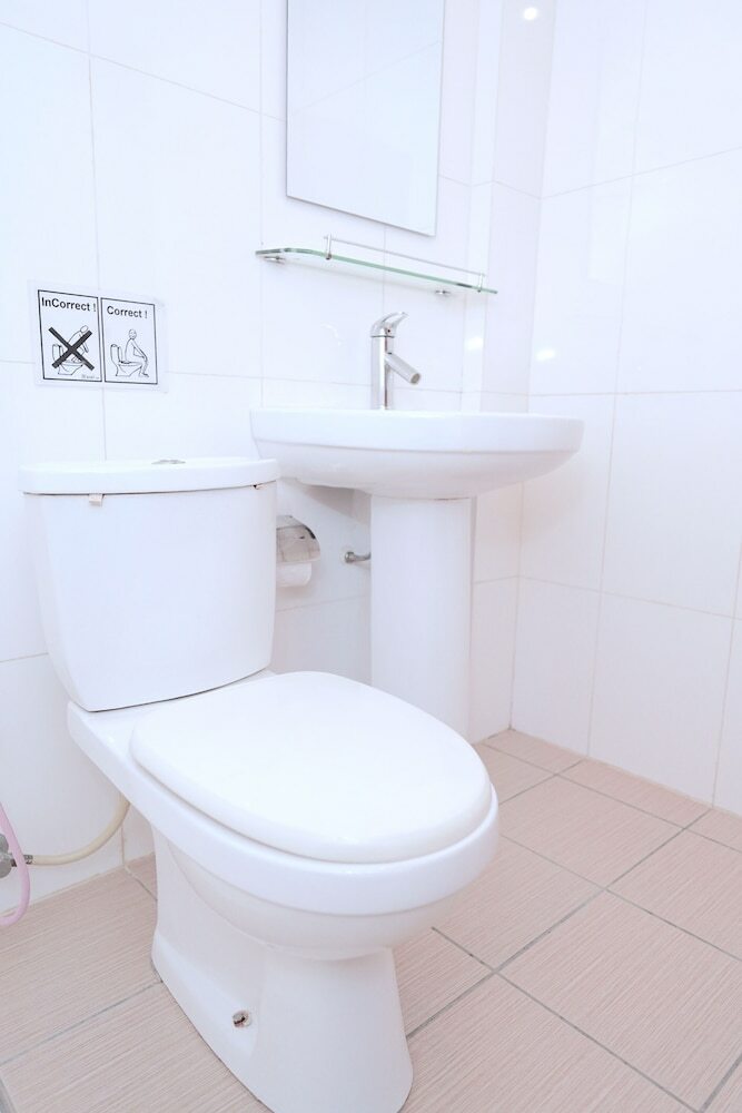 Hotel Oyo 89866 Houz Inn