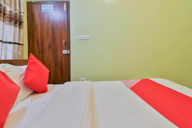 Oyo 748 Hotel Blue Himalayan