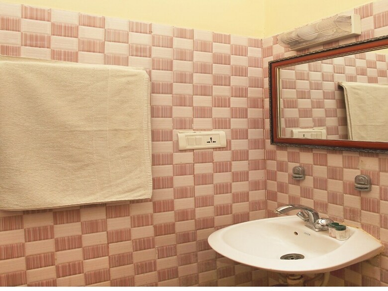 Oyo 731 Hotel Peace Zone