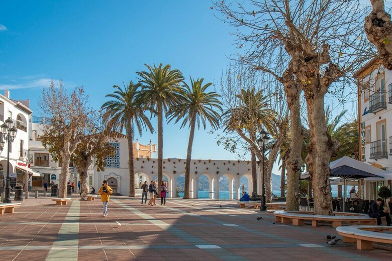 Nerja Holiday Rental Apartment, Plaza de Espa�a 8
