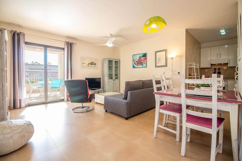 Nerja Holiday Rental Apartment, Plaza de Espa�a 8