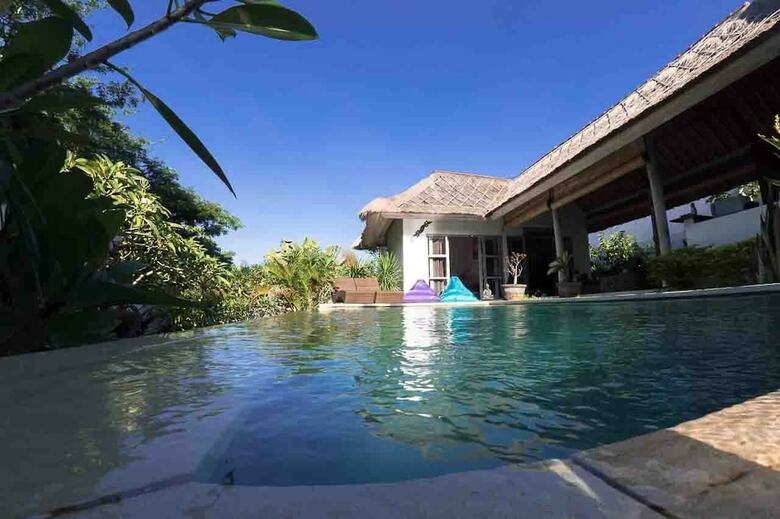 Villa Kencana II