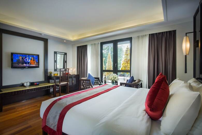 Golden Lotus Boutique Hotel