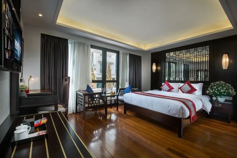 Golden Lotus Boutique Hotel