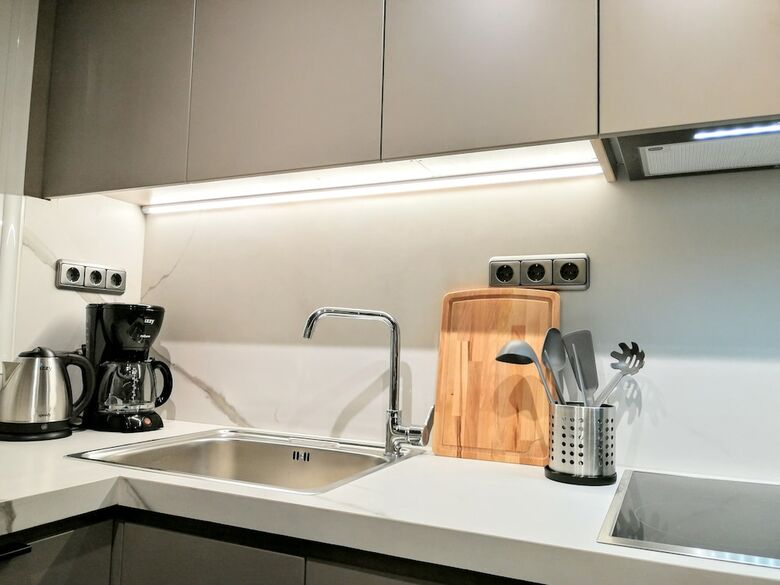 Luxurious Minimal Apartment In Acropolis