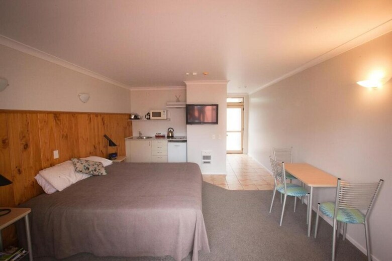Raglan Sunset Motel