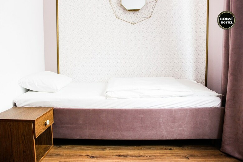 Hostal Elegant Hostel & Apartments