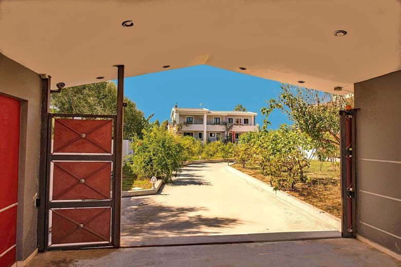 Apartamentos Coronis House