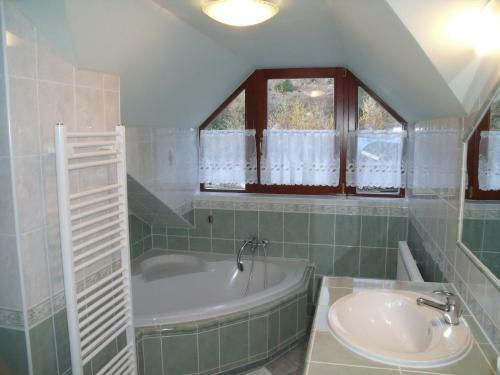 Hostal Penzion Lesna