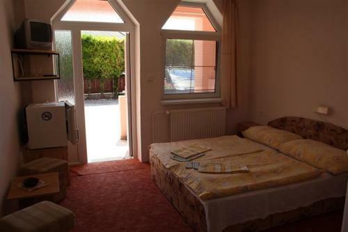 Hostal B.aden Pension