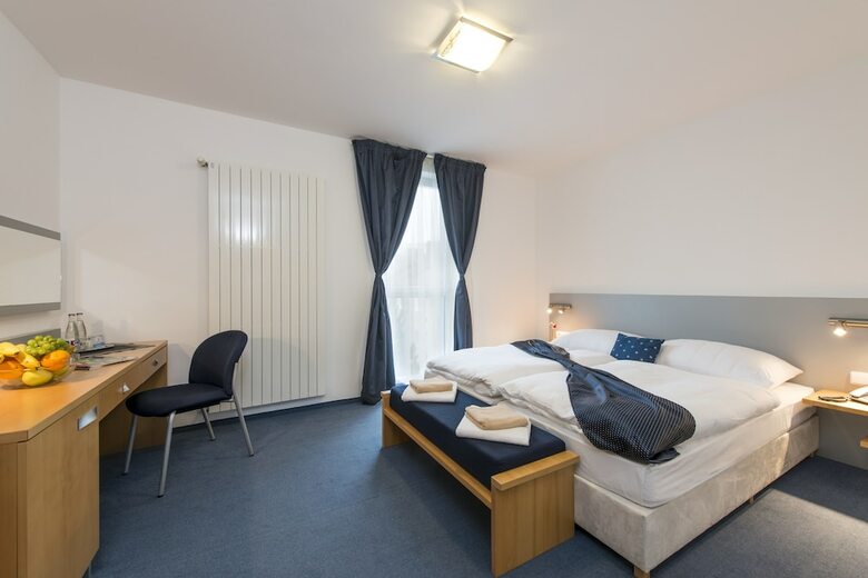 Hotel Blue Garni