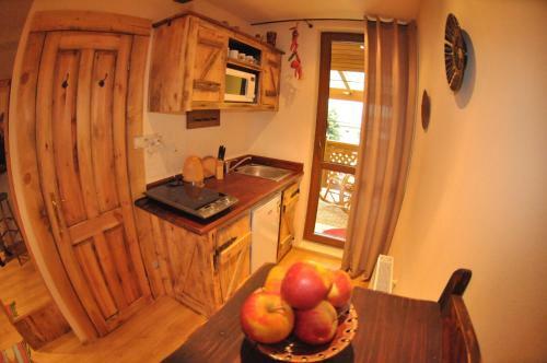 Hostal Vila House Family