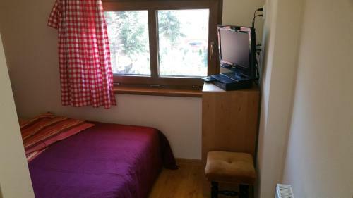 Hostal Vila House Family