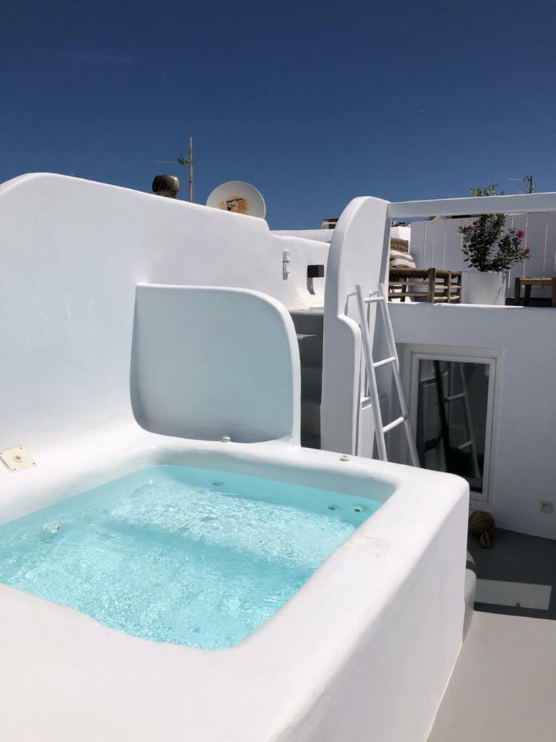 Villa Roofs Of Chora, Townhouse With Rooftop Pool - Adults Only