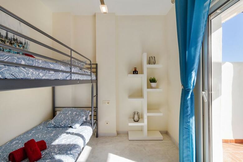 Apartamentos �tico Con Preciosa Vista En Valle Romano