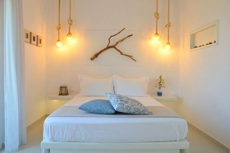 Hotel Hawk Stone