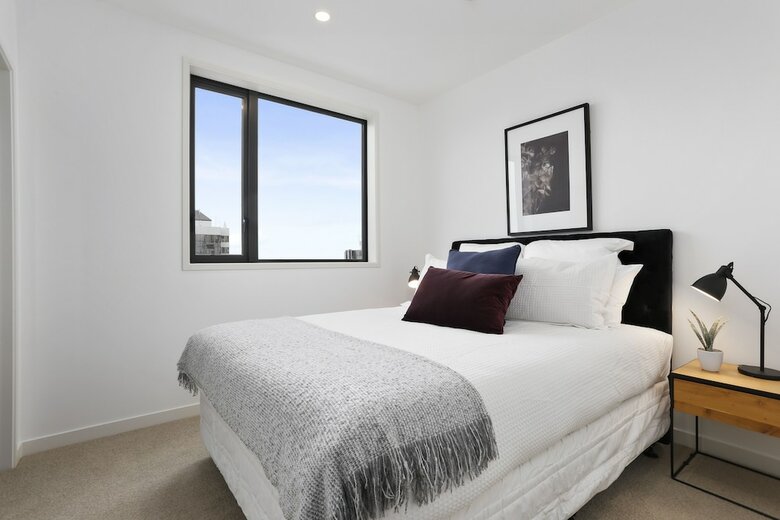 Newly Refurbished Penthouse Apartment