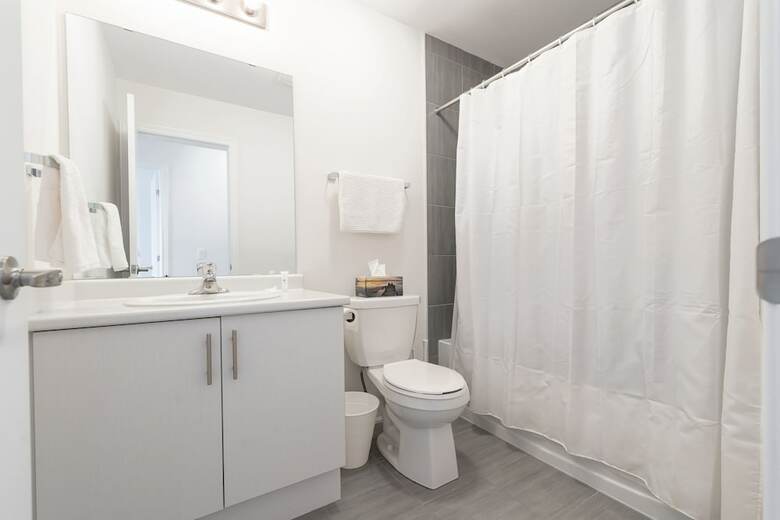Superb Brand New Spacious Town Home