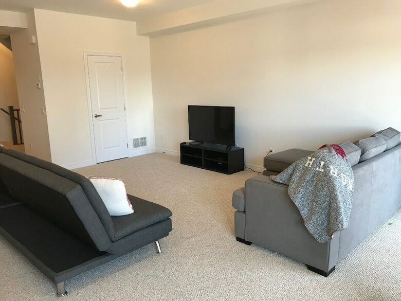 Extravagant Brand New Town House