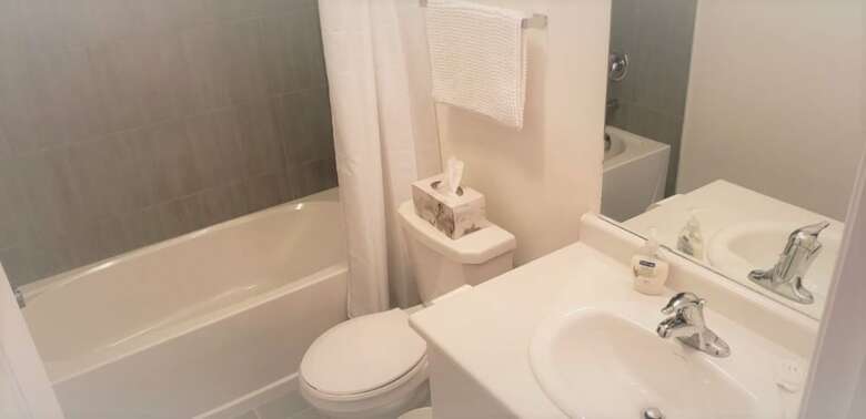 Extravagant Brand New Town House